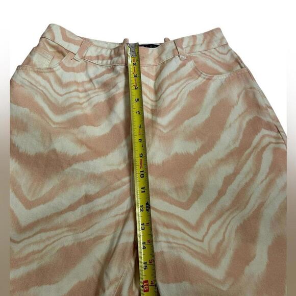 ASOS DESIGN l NWT Straight Leg Abstract Jeans Size 12 - Picture 5 of 11